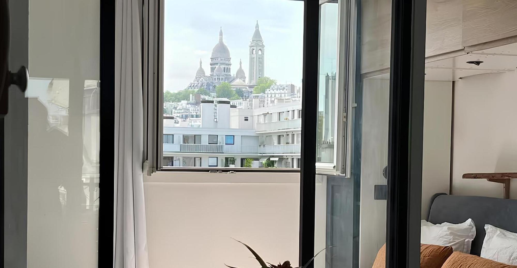 Appartement Superbe Loft Avec Vue Incroyable Sur Montmartre Parijs